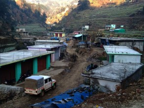 बैतडीः सामानको लेबलबारे नागरिकमा ज्ञान छैन,ग्रामीण बजार अनुगमन गर्न स्थानीय सरकारको ध्यान छैन्